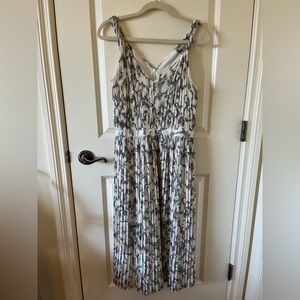 Banana Republic cream dress with black pattern